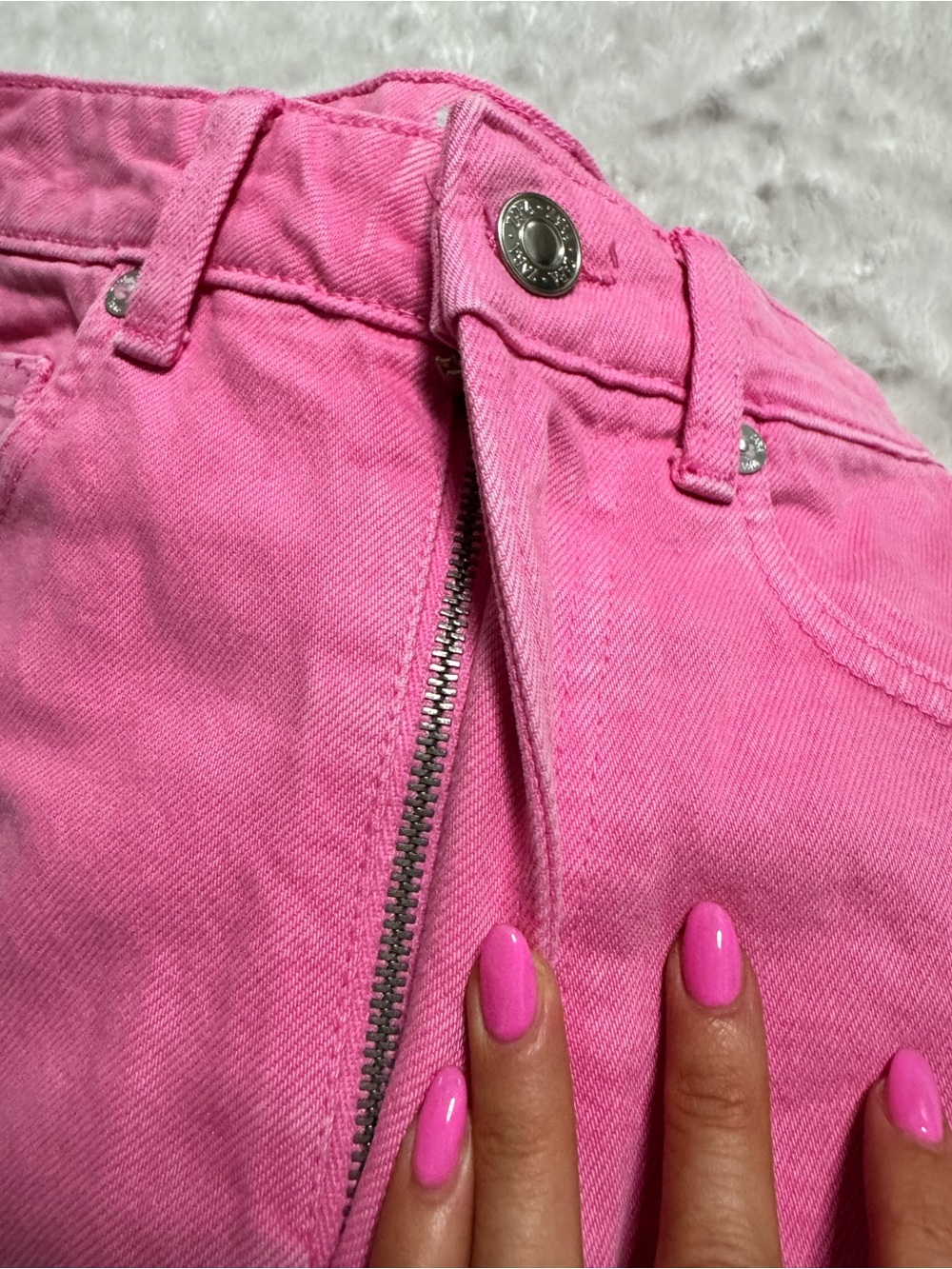 NWT- ZARA High Rise Pink Classic Denim Mom Shorts - Picture 11 of 14